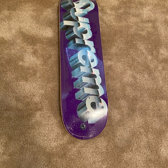 Supreme Chrome Logo Skatedeck - Picture 3 of 4